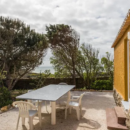 Flh Garden Near Ericeira Nyaraló